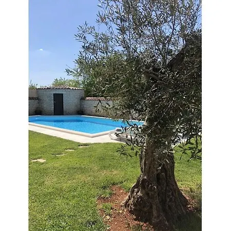 Lamija Comfortable Holiday Vila